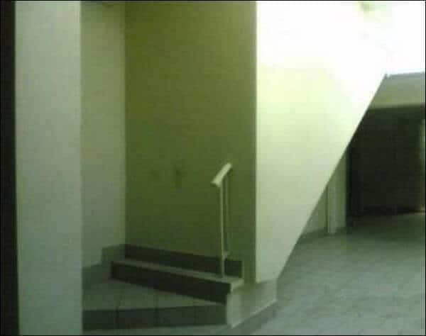 Construction Fails - Hogwarts